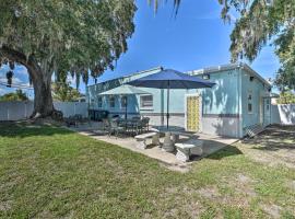 Фотография гостиницы: Serene Daytona Beach House with Private Yard!