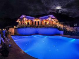 Twin House Villa, Hotel in Coron