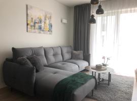 ホテル写真: Cosy 1 bedroom apartment in the heart of old town with parking