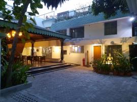 Hình ảnh khách sạn: Hanu Reddy Residences Poes Garden