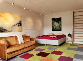 Gambaran Hotel: Lovely 7th floor studio full of color, enjoy!
