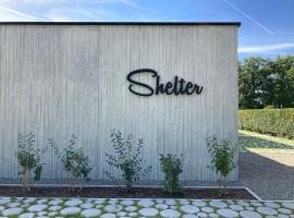 Foto di Hotel: Shelter