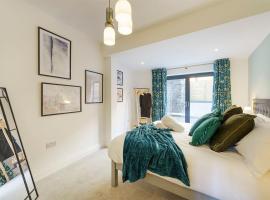 A picture of the hotel: Bressingham - 2 bed luxury apartment