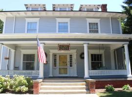 Hotel Photo: Looking Glass Inn