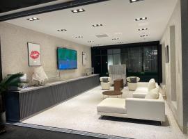 Viesnīca Gorilla Hotel pilsētā Vondžu