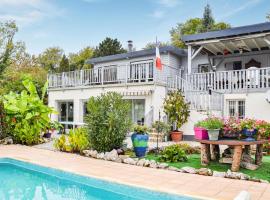 Hotel foto: Cozy Apartment In Chambornay-ls-pin With Outdoor Swimming Pool