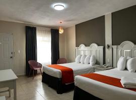 Hotel Photo: HOTEL LOS ROBLES