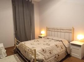 Paradise Rooms - Brignole Station - Private Rooms, hotel in Genova