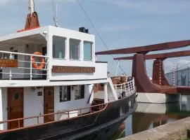 Hotelboot Koningin Emma I Kloeg Collection, hotel in Vlissingen