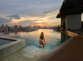 The Peninsula Phnom Penh, hôtel à Phnom Penh