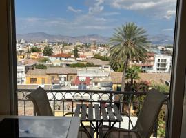 होटल की एक तस्वीर: Nicosia City Centre Sky Views Apartment