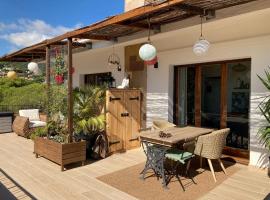 Hotel Photo: Cozy place, big roof terrace & spectacular views.