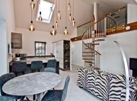 Hotel Photo: Contemporary 2 bedroom eco home with a twist