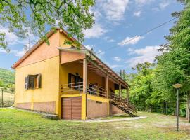 A picture of the hotel: Lovely Home In S,lorenzo Al L,fiastra With Kitchen