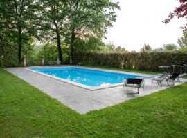 Hotel Photo: 4 bedrooms villa with private pool and furnished garden at Alvignano