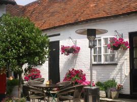 THE SARACENS HEAD INN, Hotel in Amersham