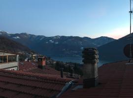 A picture of the hotel: Casa di borgo vista lago