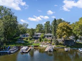 Gambaran Hotel: All Sports Lake House on Lake Orion!