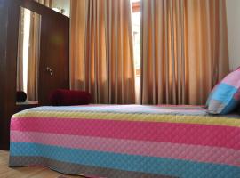 Hotel Photo: Thisara Holiday New Villa