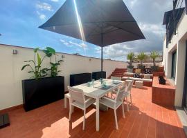 酒店照片: Modern Penthouse with VIEWS Near Paseo De Gracia by MyRentalHost