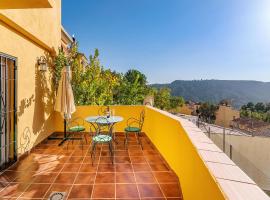 酒店照片: 3 Bedroom Stunning Home In Cenes De La Vega