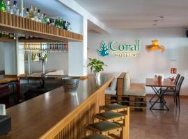 Hotel Foto: Coral beach house & food