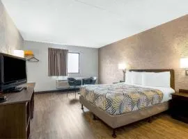 Motel 6-Elk Grove Village, IL - O'Hare