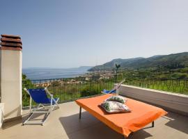Hình ảnh khách sạn: Cozy Home In Villa San Giovanni With Kitchen