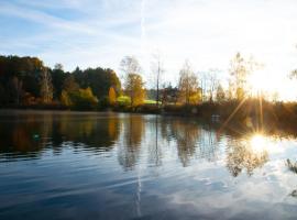 Foto di Hotel: Seehof direkt am See mit Seezugang