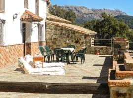 酒店照片: Cozy Home In Cortes De La Frontera With House A Mountain View