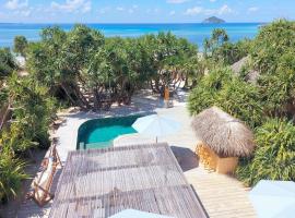 Villa Oemodo 3 bedrooms、ネンブララのホテル