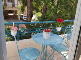 A picture of the hotel: Lovely studio with balcony