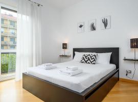 Stylish condo garibaldi sempione 85m2 - self check-in, hotel in Milan