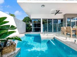 Hotel Photo: Poolside Gunya Luxury Living in Fannie Bay