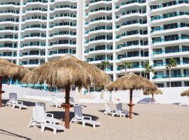 Esmeralda Beach Resort, hotel en Puerto Peñasco
