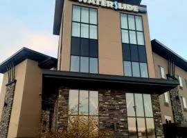 Comfort Suites, hotel a Kelowna