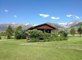 A picture of the hotel: Pine Creek Cabin Livingston Montana