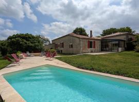 מלון צילום: Gîte Val des Vignes, 4 pièces, 8 personnes - FR-1-653-183