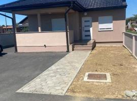 Kuća za odmor Rita, hotel v destinaci Čepin