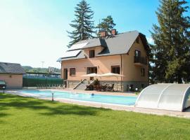 Hotel Photo: Villa for 20 people with Jacuzzi and Large Pool