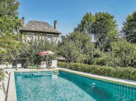 Hotel Foto: Beautiful Home In Terrasson-lavilledieu With Wifi