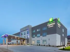 Holiday Inn Express & Suites - Firestone - Longmont by IHG