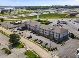 Hazelwood में, होटल Comfort Inn & Suites Hazelwood - St Louis
