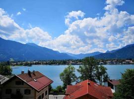 Hotel fotoğraf: See- und Bergblick in Bestlage am Tegernsee