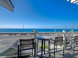 Luxury Ocean Views & Steps To The Sand - Tower 36 Upper Condo Unit, Hotel in Carlsbad