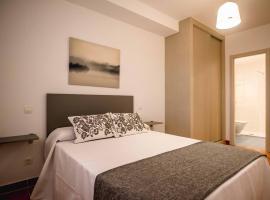 Hotel foto: Apartamentos AL PASO DE TOLEDO, Puy du Fou a 10km