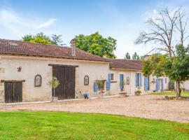 होटल की एक तस्वीर: Awesome Home In Bourg Du Bost With Kitchen