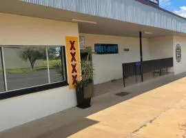 Clermont Hotel Motel