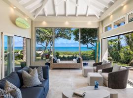 호텔 사진: Luxury beachfront villa on a world class beach in Kailua, HI