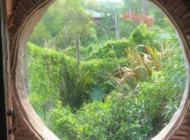 Casa Hobbit, hotel in Salinas 